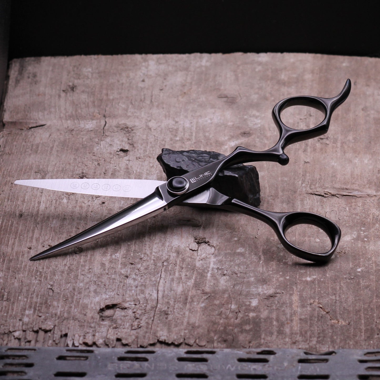 Line-Scissors LSB-01H - The Hybrid