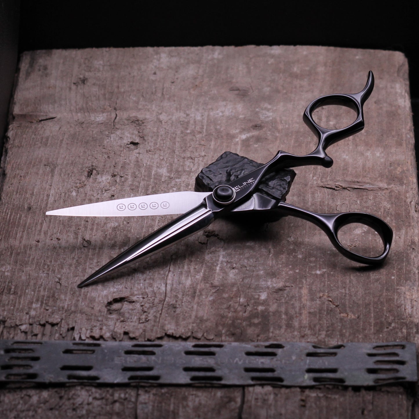 Line-Scissors LSB-02 - The Sword